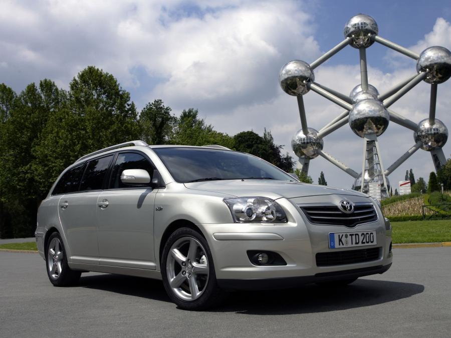  Toyota Avensis Wagon 2006 года  (фото 3 из 71)